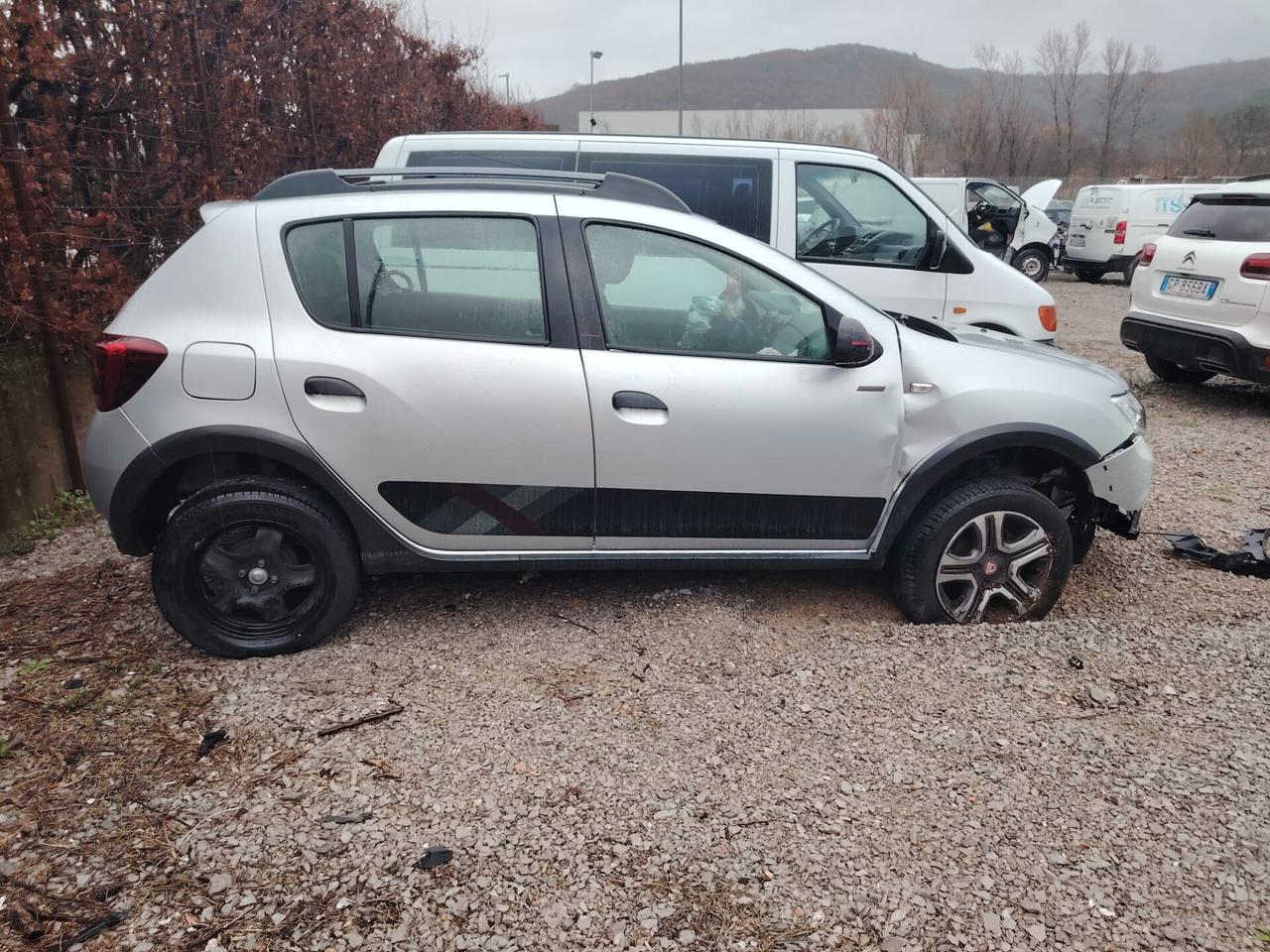 Dacia Sandero Stepway 0.9 TCe 90 CV Techroad - incidentata