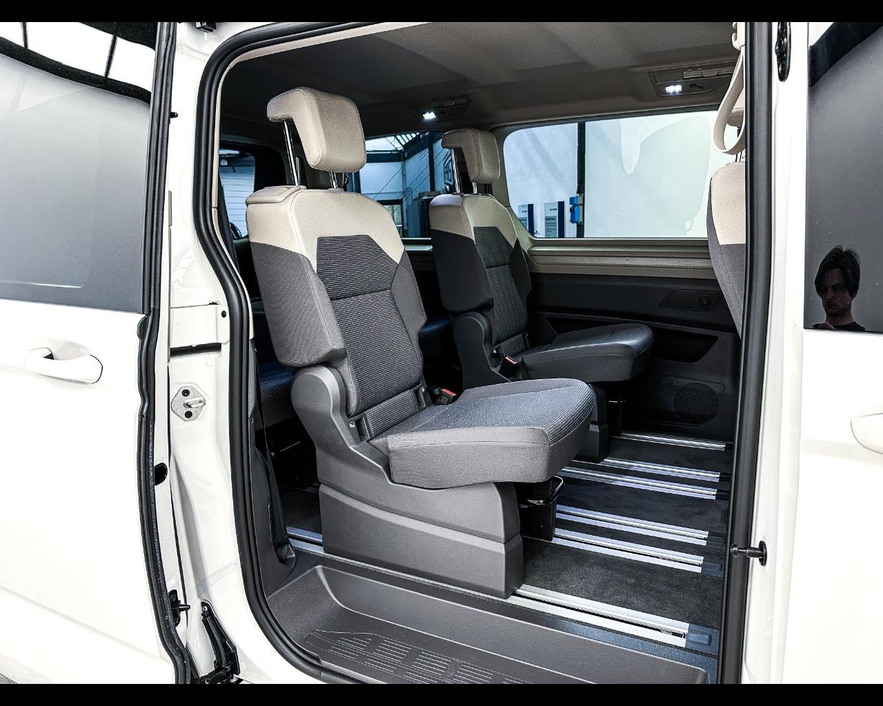 VOLKSWAGEN Multivan 7ª '21-> - Multivan 1.5 PHEV DSG 4Motion Space