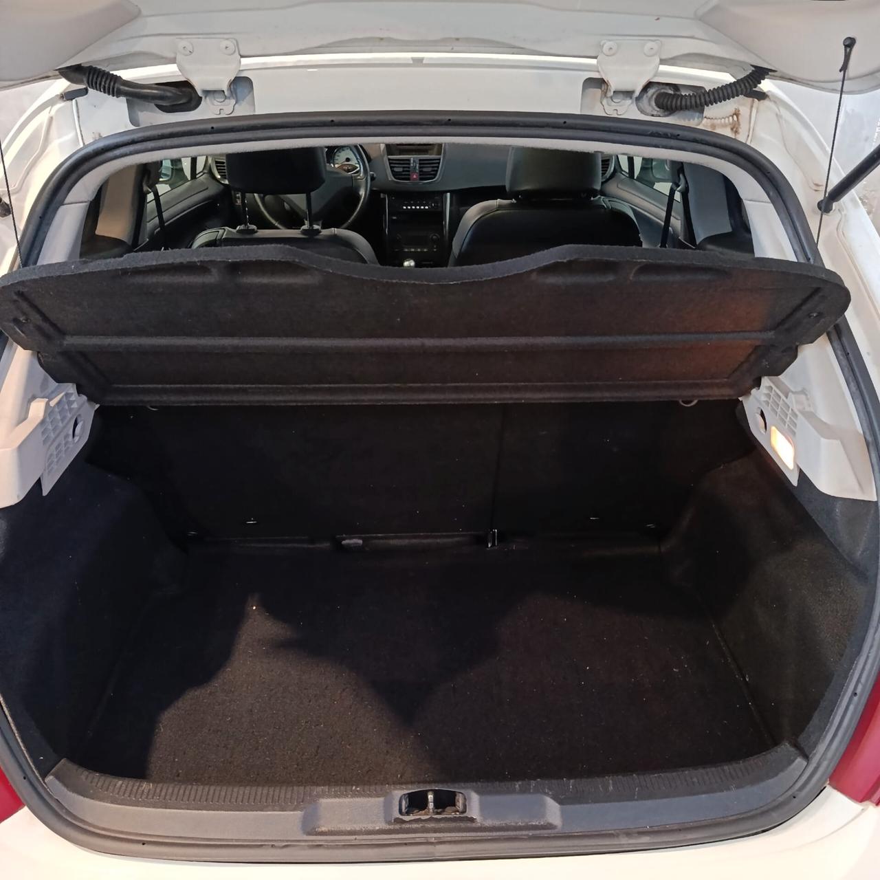 Peugeot 207 1.6 BENZINA