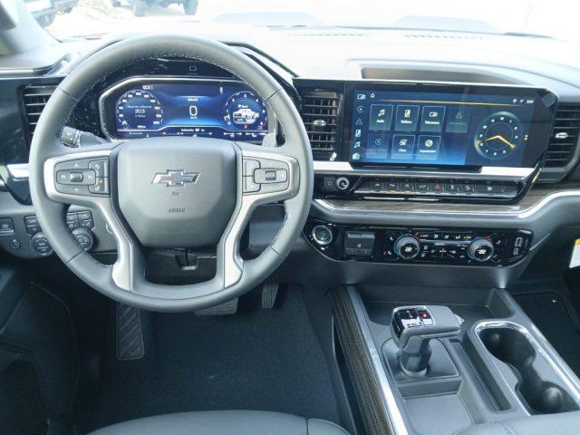 CHEVROLET Silverado 6.2L EcoTec3 V8 LT Trail Boss Z71