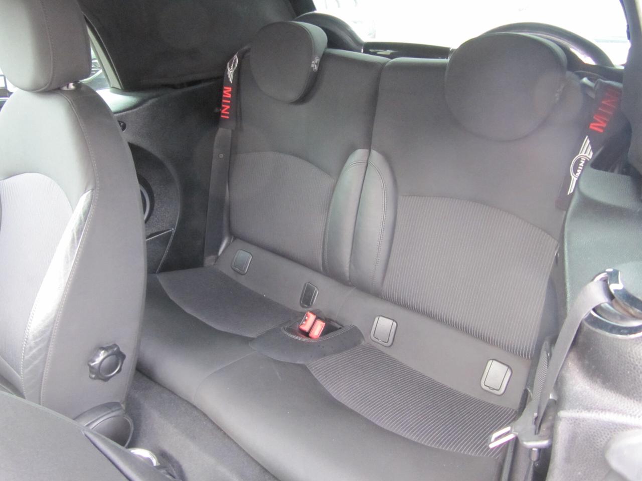 Mini 2.0 16V Cooper D Cabrio Automatica