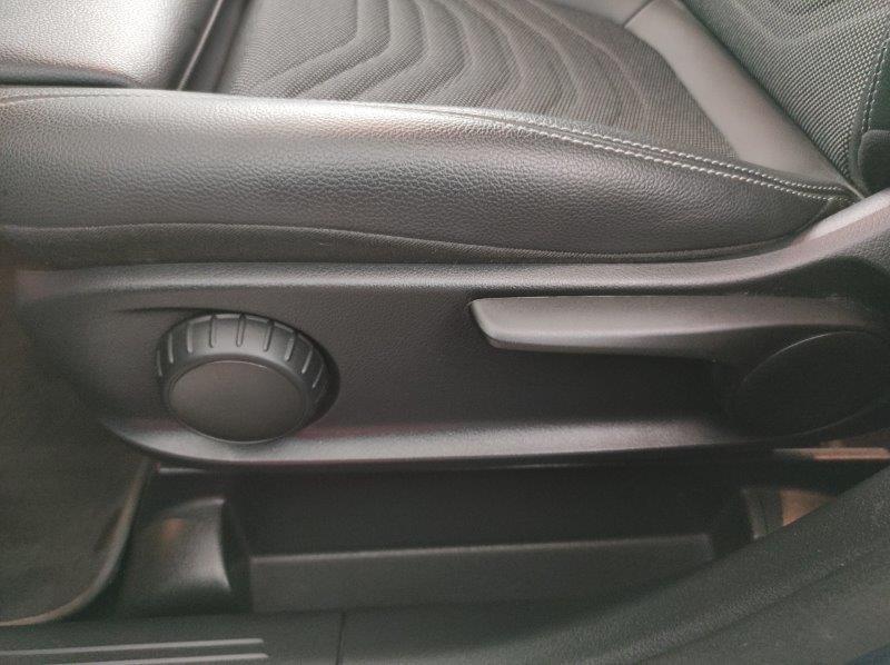 Mercedes-Benz GLA (H247) - GLA 200 d Automatic Business