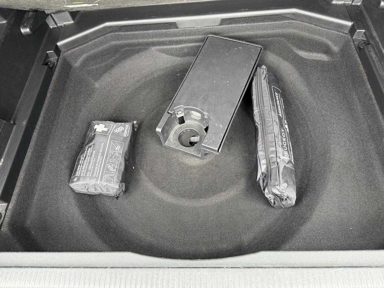 Peugeot 3008 BlueHDi 130 S&S EAT8 Allure