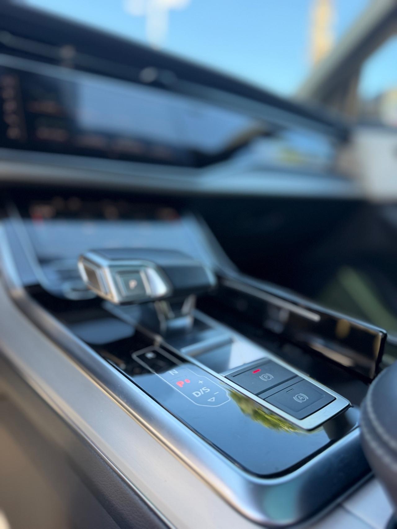 Audi Q8 50 TDI 286 CV quattro tiptronic Sport