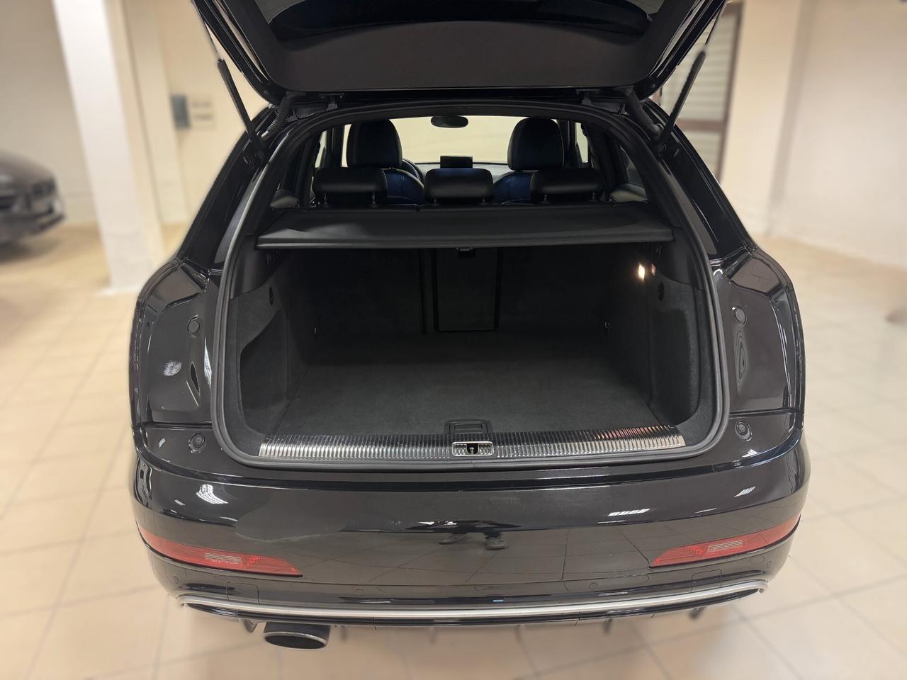 Audi Q3 RS 2.5 TFSI quattro S tronic