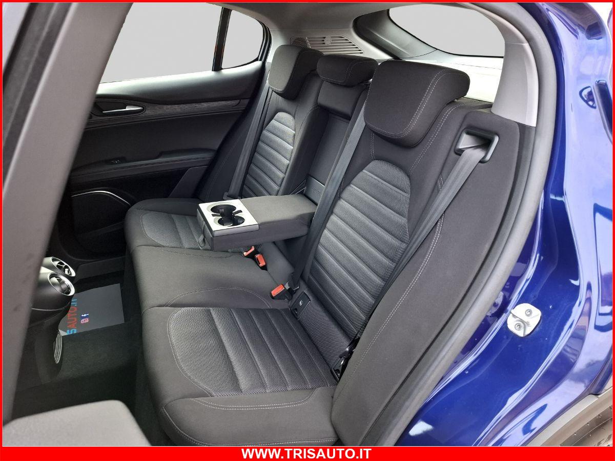 ALFA ROMEO Stelvio 2.2 TD At8 Ti Q4 Business (FARI XENON+NAVI)