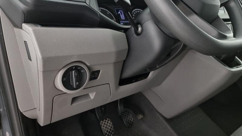 Volkswagen Caravelle 2.0 TDI 110CV PC Business 9 posti