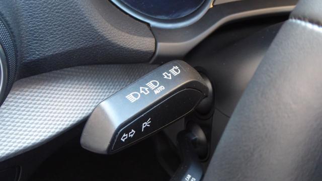 AUDI Q2 30 TDI S-Tronic S Line Edition