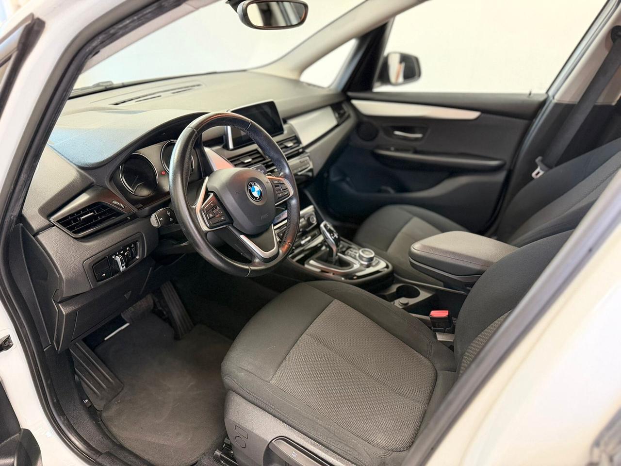 Bmw 2er Active Tourer 220d Luxury aut.