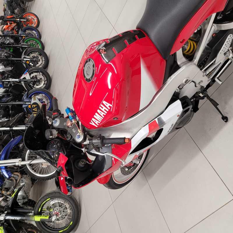 Yamaha YZF R1 - 2000