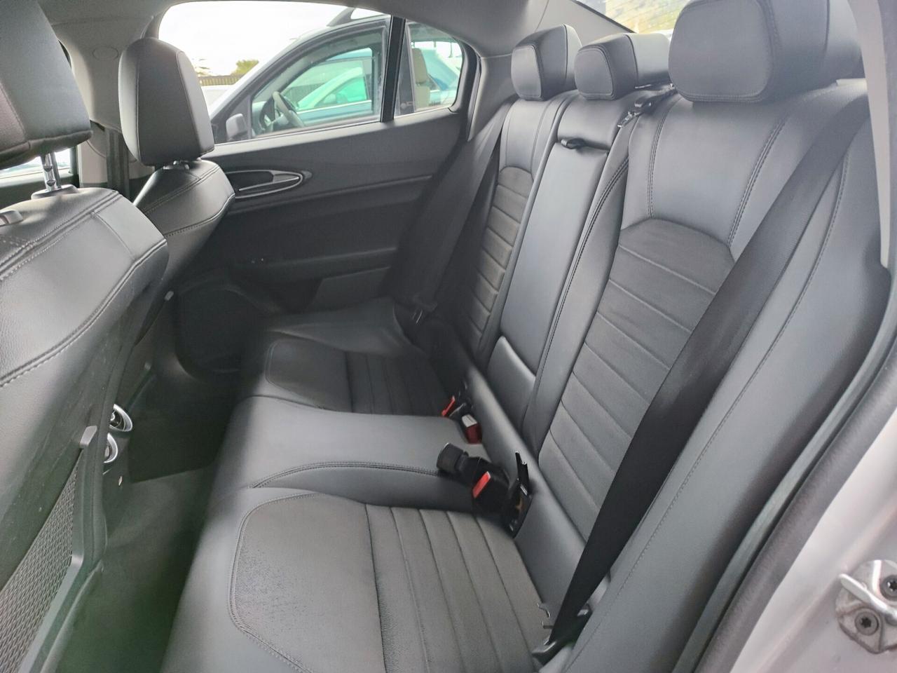 Alfa Romeo Giulia 2.2 Turbodiesel 160 CV AT8 Super