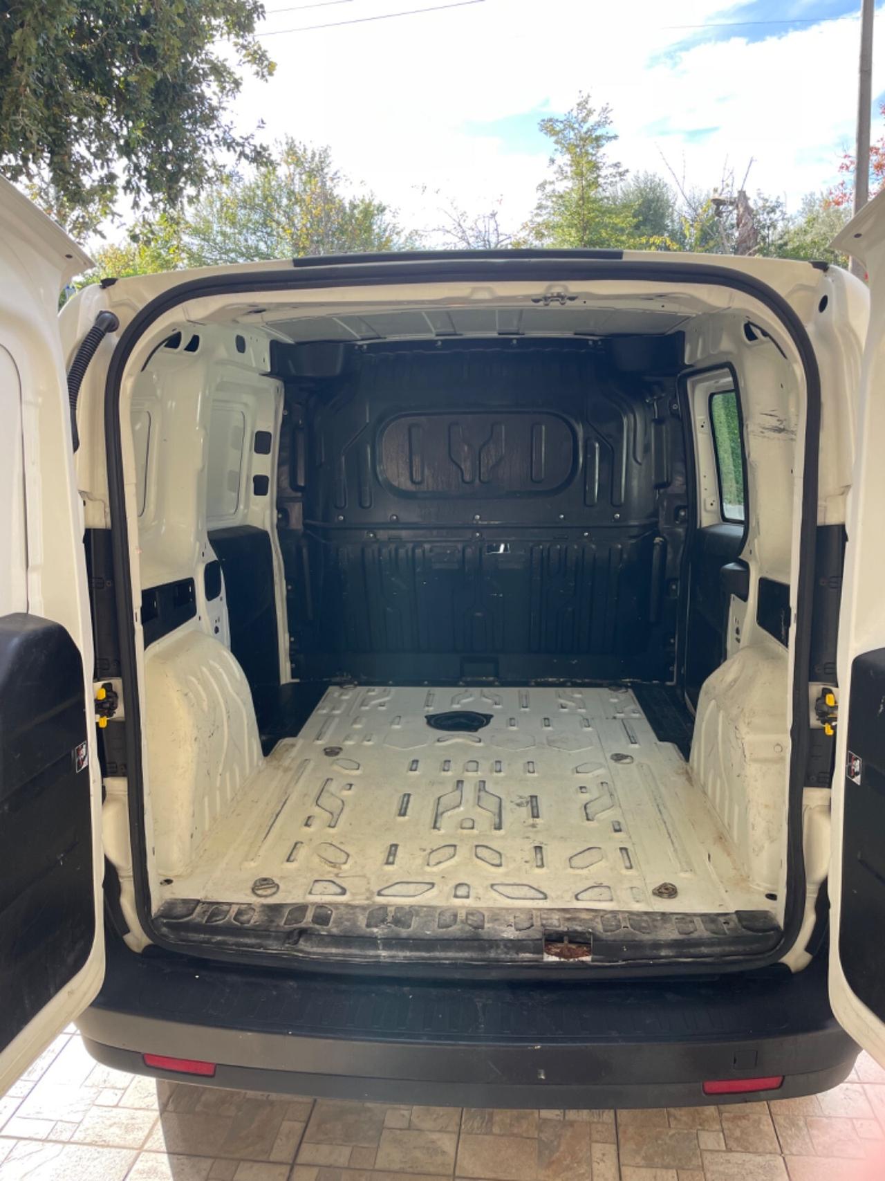 Fiat Doblo dobló cargo 1300 diesel 85 cv