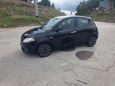 Lancia Ypsilon 1.3 MJT 16V 95 CV 5 porte S&S Gold