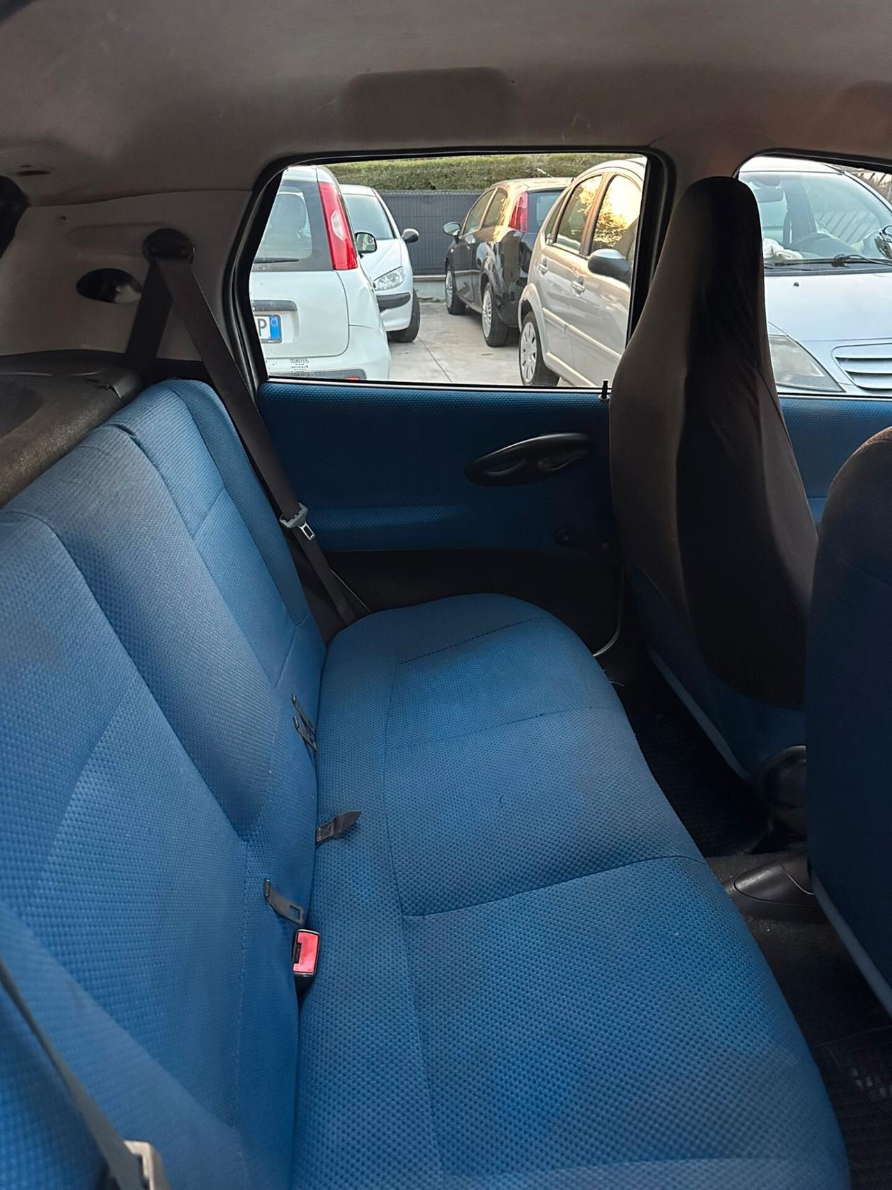 Fiat Punto 1.2i cat 5 porte
