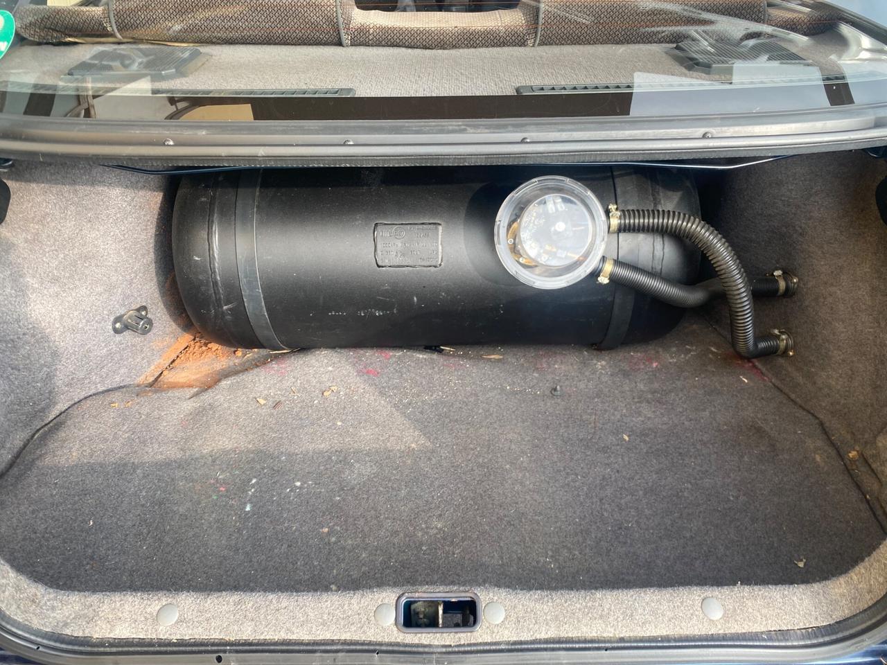 Nissan Bluebird 2.0i SLX GPL