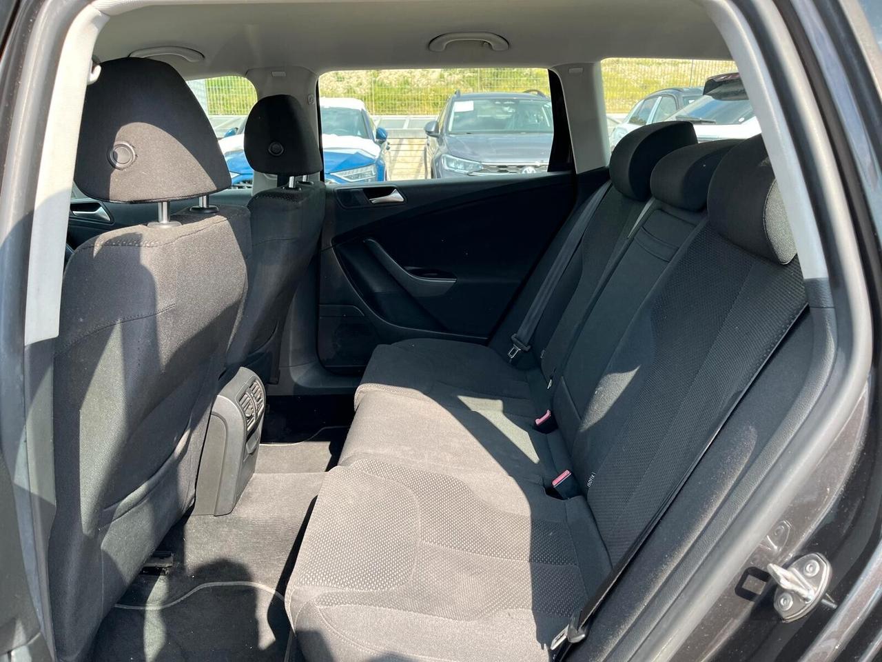 Volkswagen Passat 2.0 TDI DPF Var. Comfortline