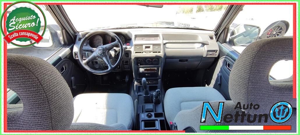 Mitsubishi Pajero 2.5 TDI Metal-top Vettura 4 Posti