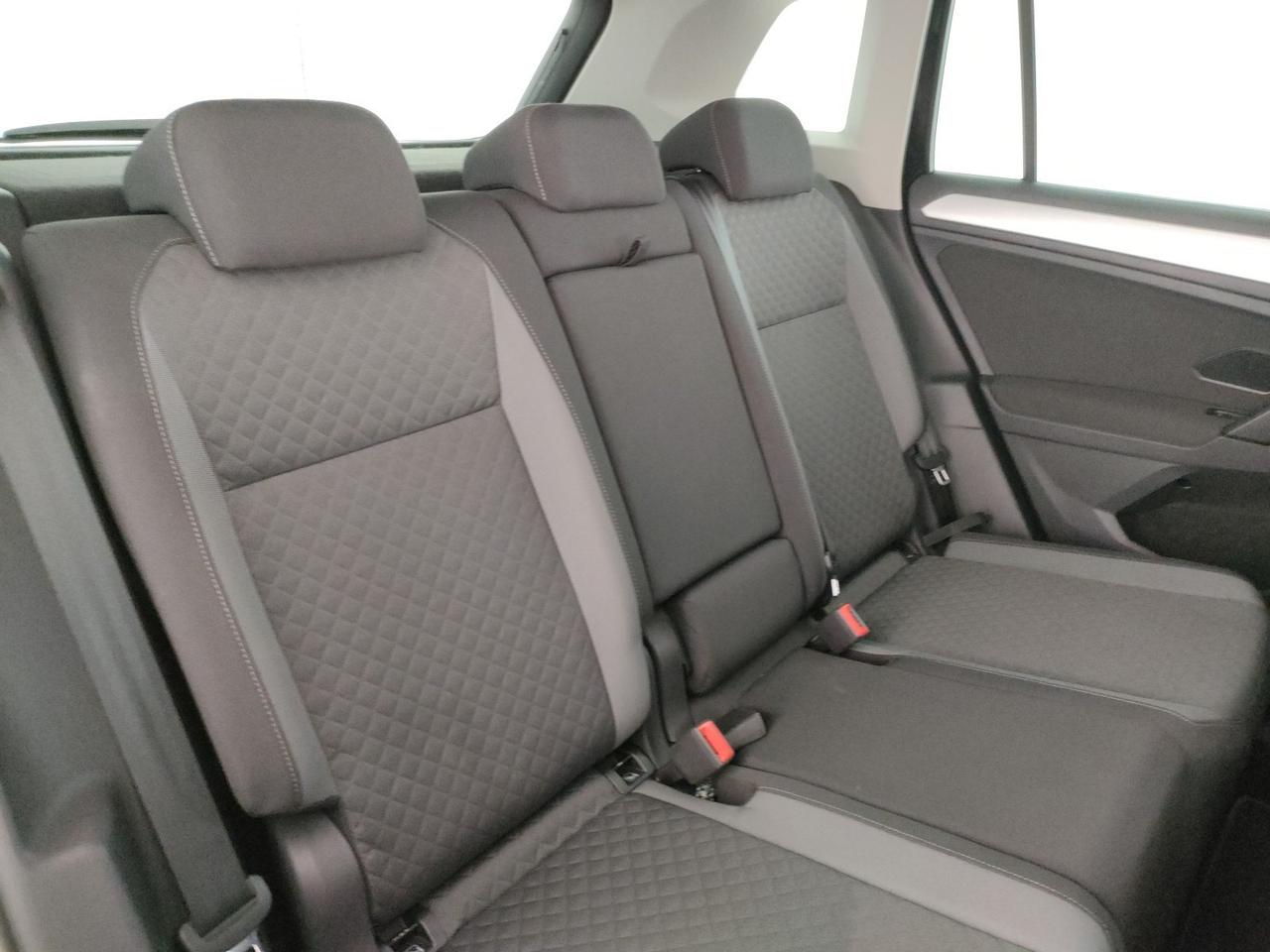 Volkswagen Tiguan 1.5 tsi business 150cv dsg