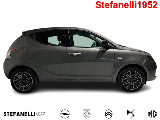 LANCIA Ypsilon 1.0 FireFly 5 porte S&S Hybrid Silver