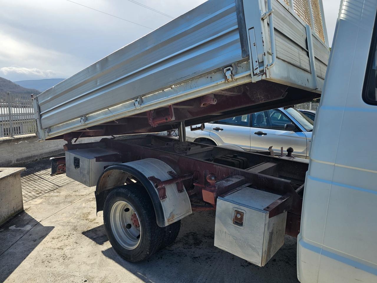 IVECO 35-10 - ribaltabile trilaterale