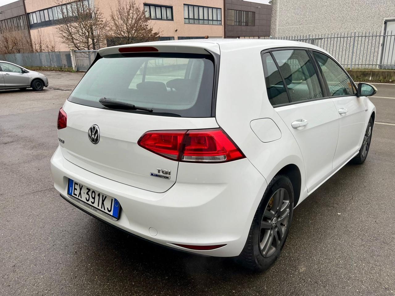 Volkswagen Golf 1.4metano 2015 143.000km perfetta per neopatentati