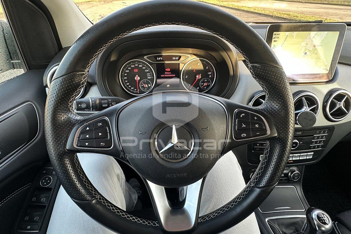 MERCEDES B 200 d Automatic Business