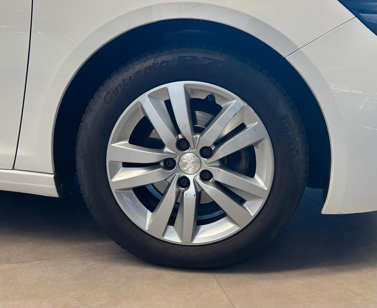 Peugeot 308 BlueHDi 120 cv anno 2018 AUTOCARRO