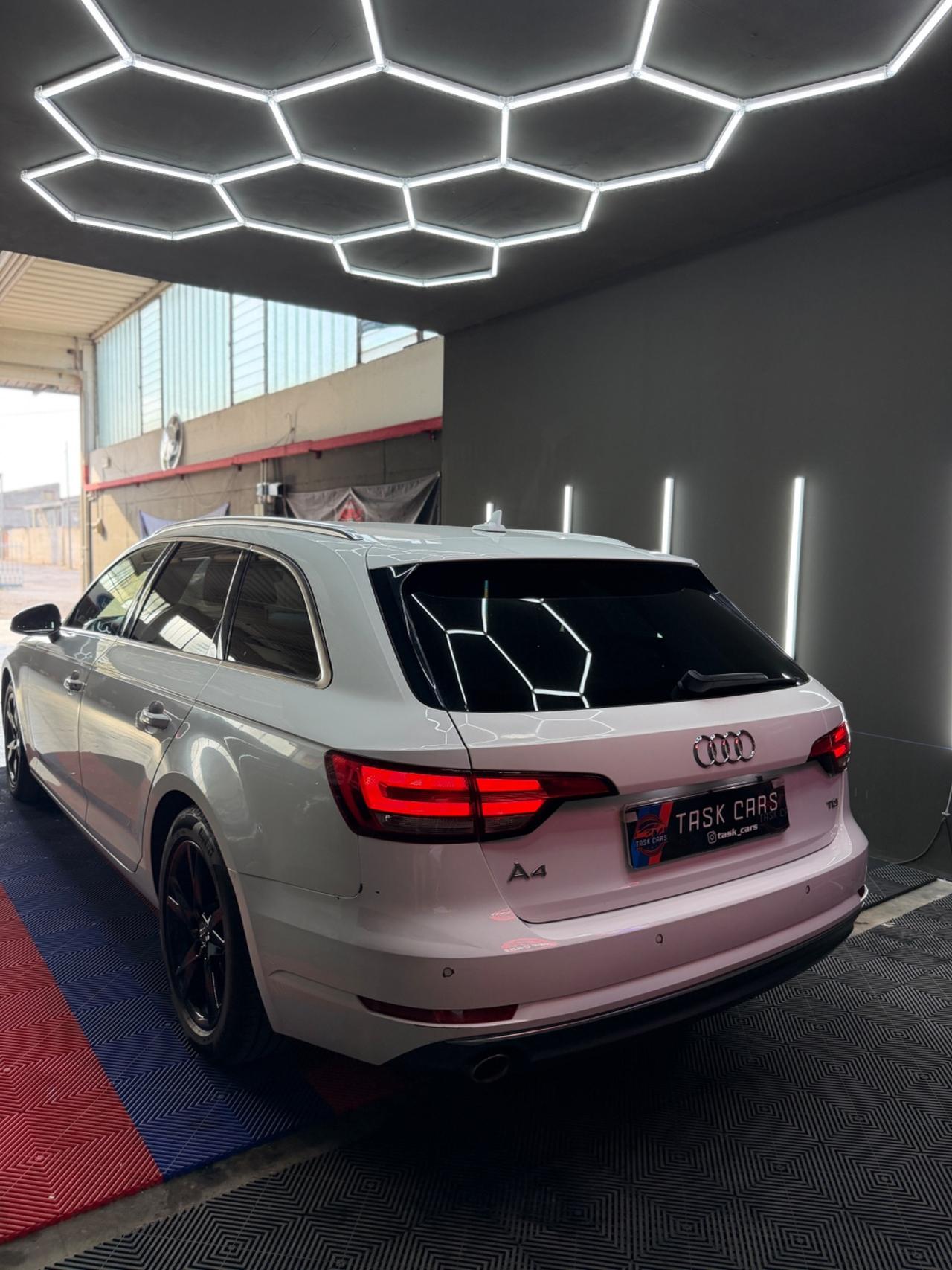 Audi A4 Avant 2.0 TDI 122 CV S tronic Sport
