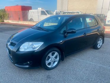 Toyota Auris 2.0 D-4D DPF 5 porte Sol MY'08