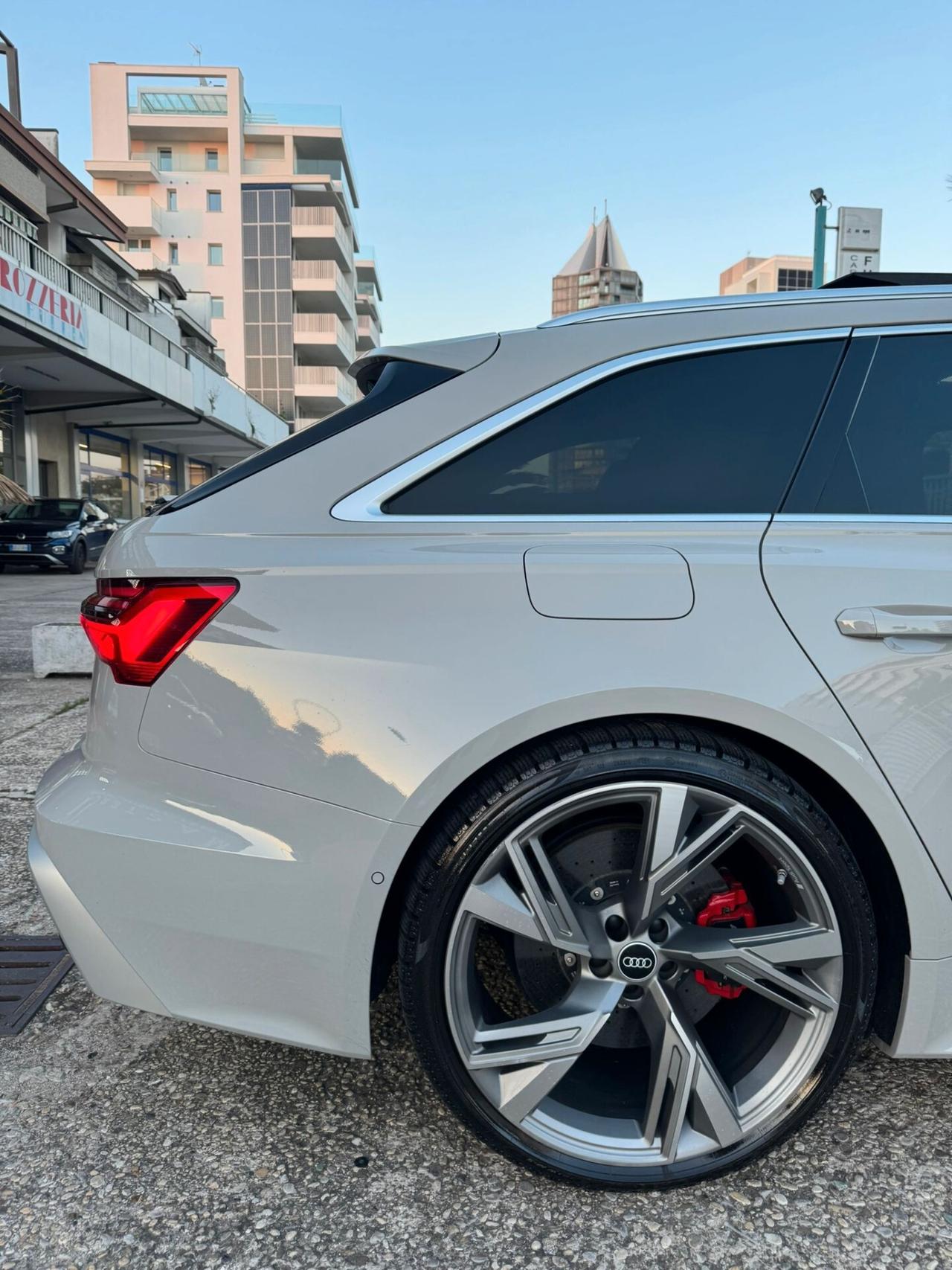 AUDI RS6 4.0 600cv EXTRA FULL 21 (PERMUTO)