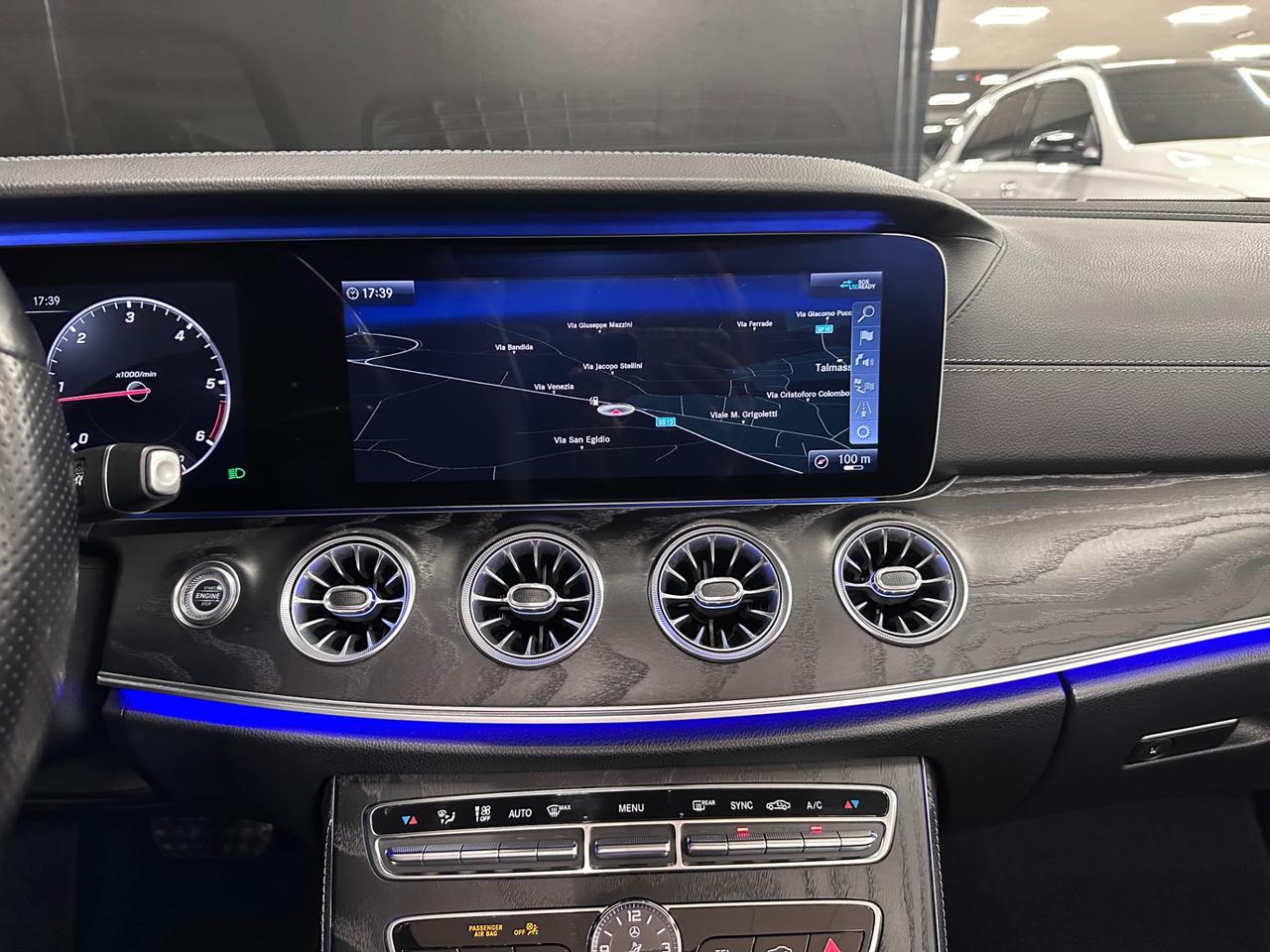 Mercedes-Benz E 220 E Cabrio 220 d Premium Plus auto