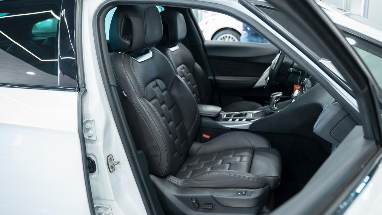 Ds DS5 Automobiles 5 2.0 BLUEHDI 180CV SPORTCHIC HEAD-UP TETTO PELLE XENO FULL OPTIONAL