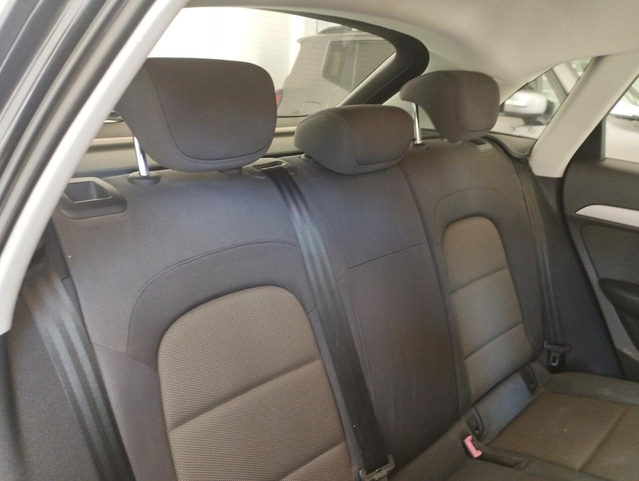 Audi Q3 2.0 tdi 136 CV