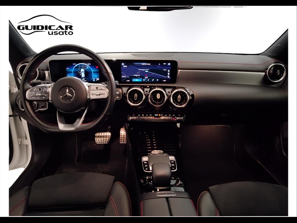 Mercedes-Benz CLA Sh.Brake - X118 - CLA Shooting Brake 200 d Premium auto