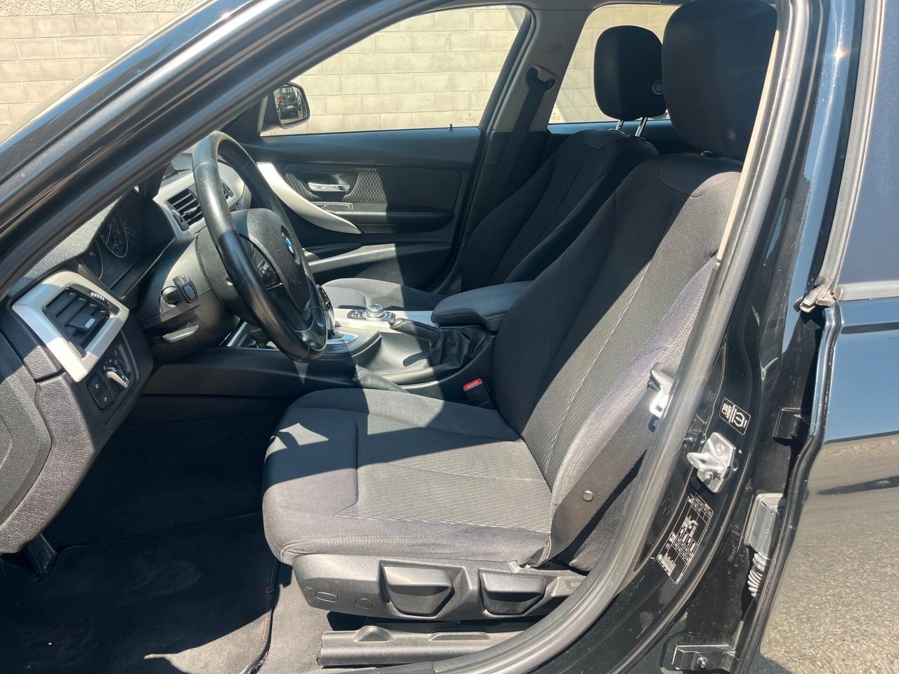 Bmw 318 d 143cv Touring Business AUTOM. NAVI/PDC/TEL PERFETTA!!