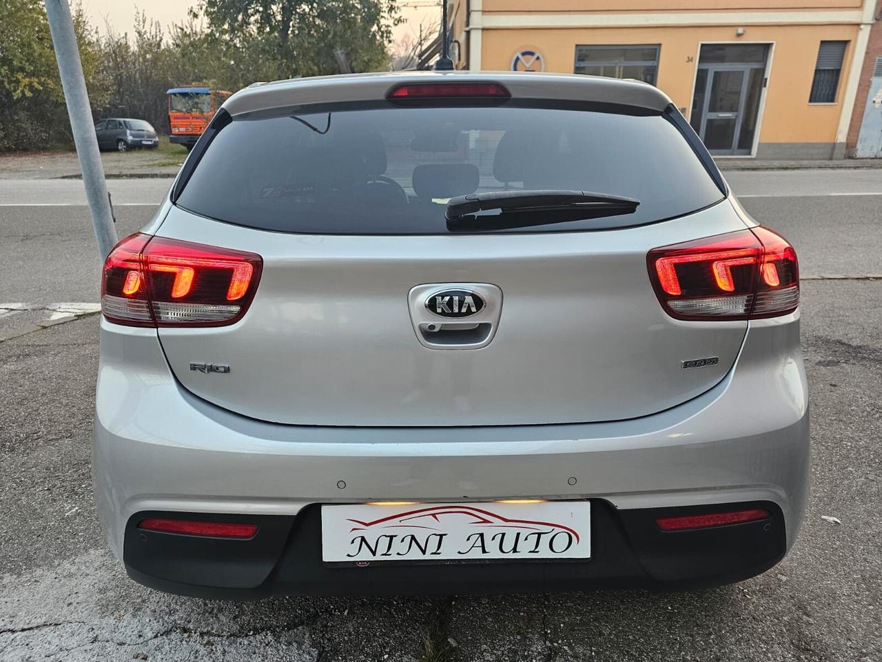 Kia Rio 1.4 CRDi 90cv Cool*Navi*Retrocamera*17*Neopatentati*