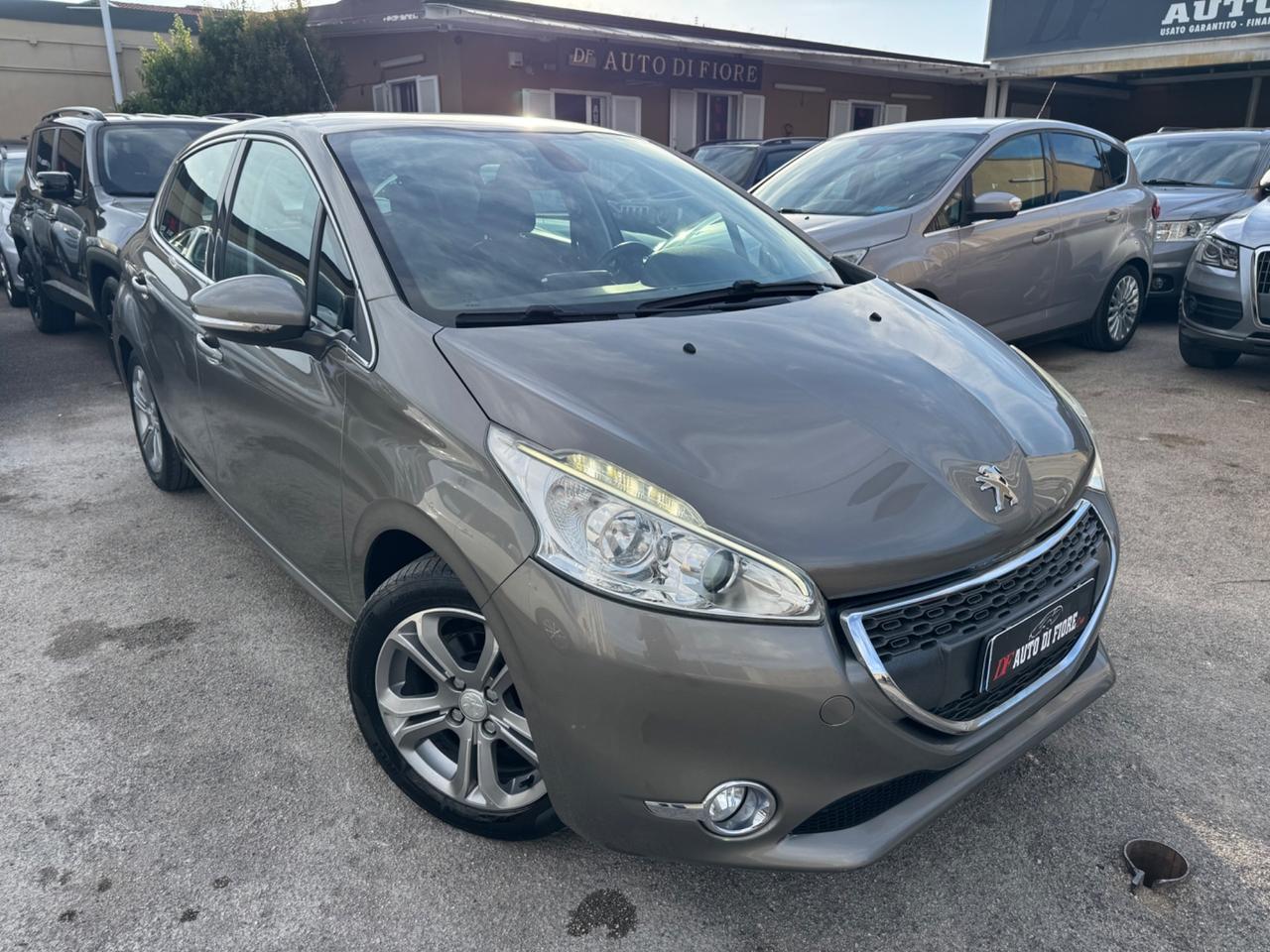 Peugeot 208 1.2 GPL Allure NAVI *FINANZIABILE*