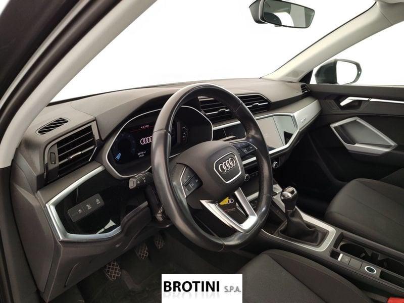 Audi Q3 35 TDI S Line Edition