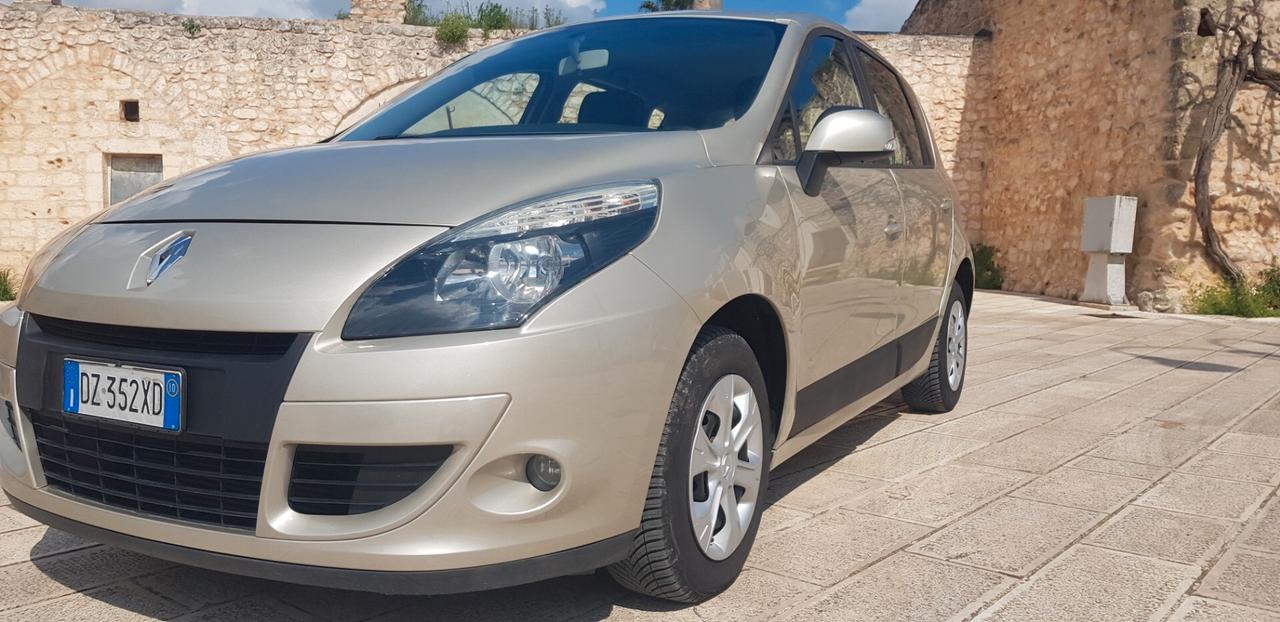 RENAULT SCENIC 1.5DCI 110CV XMOD UNICO PROPRIETARIO