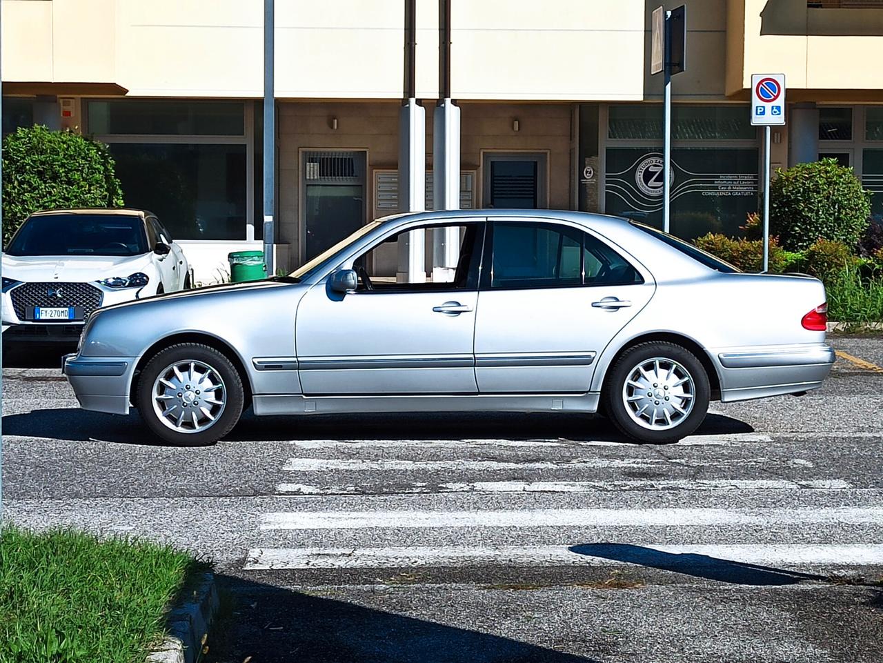 Mercedes-benz E 200 E 200 Kompressor cat Elegance