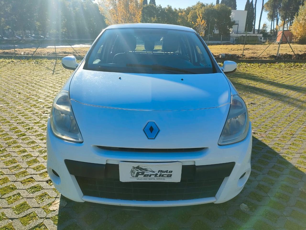 Renault Clio 1.2 5 porte Gpl valido fino al 2030