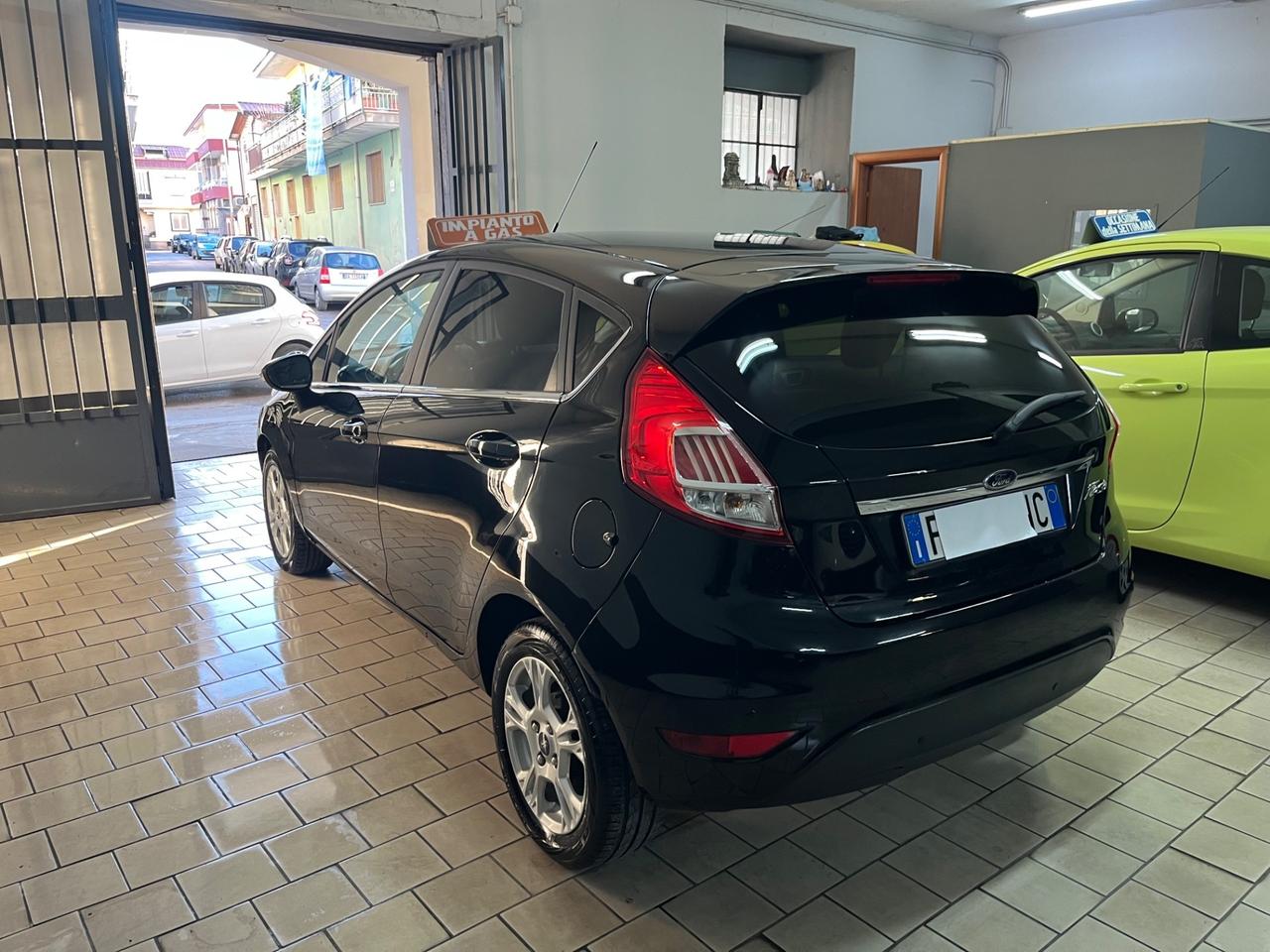 Ford Fiesta 1.4 5p. Bz.- GPL Titanium 2016