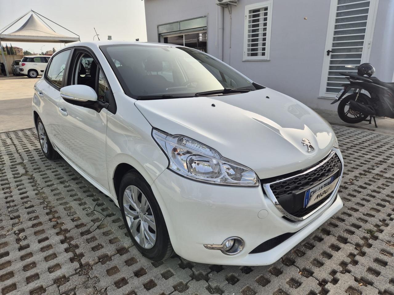 Peugeot 208 1.2 VTi 82 CV 5 porte Active