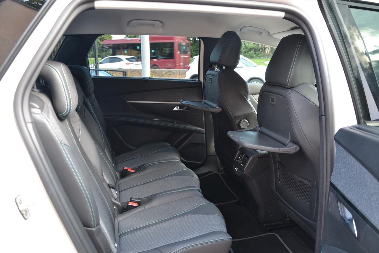 Peugeot 5008 BlueHDi 130 S&S EAT8 Allure Pack