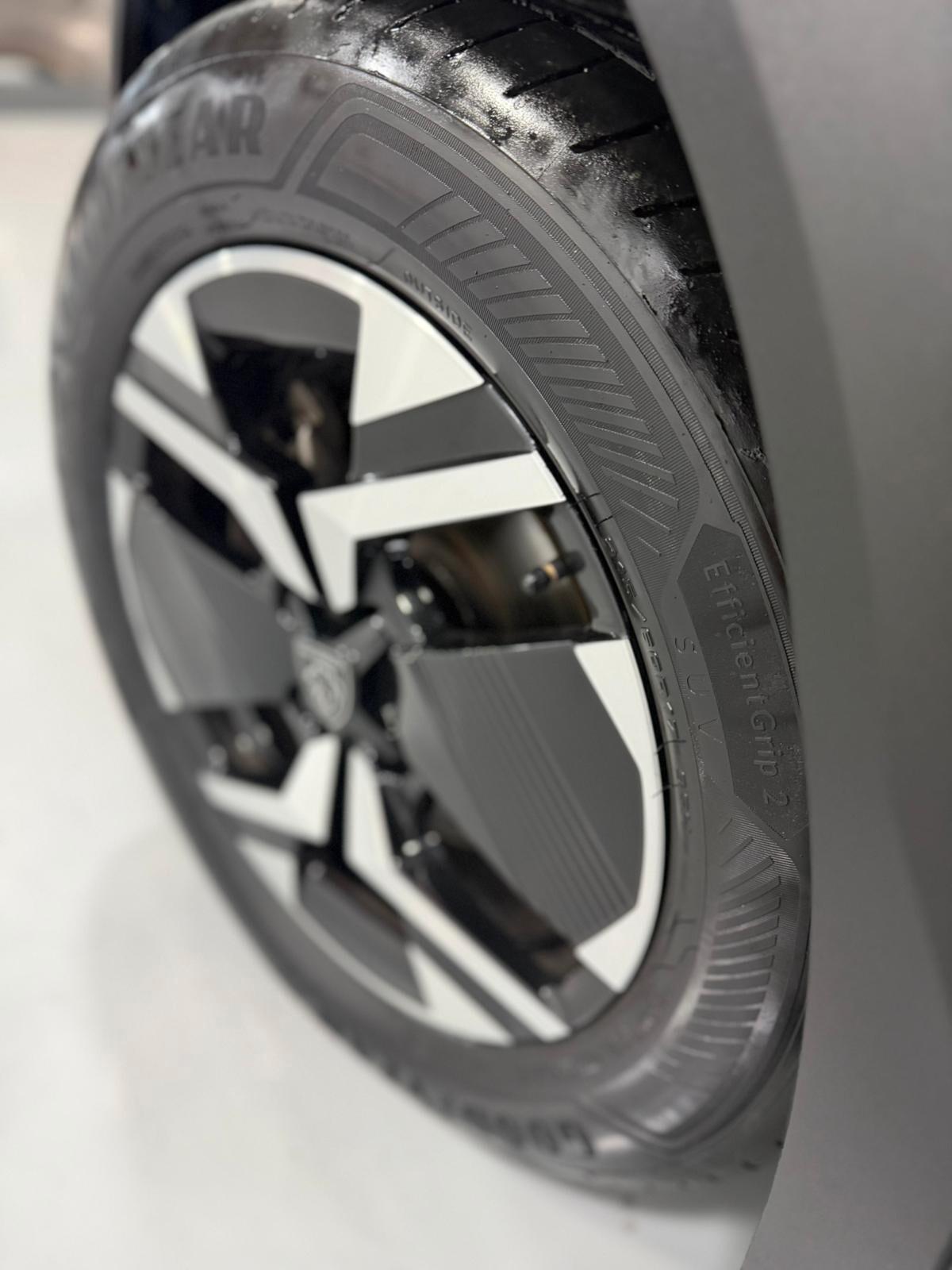 Peugeot 2008 BlueHDi 130 S&S EAT8 Allure
