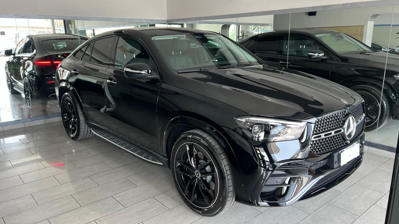 MERCEDES GLE 300 D TOTAL BLACK