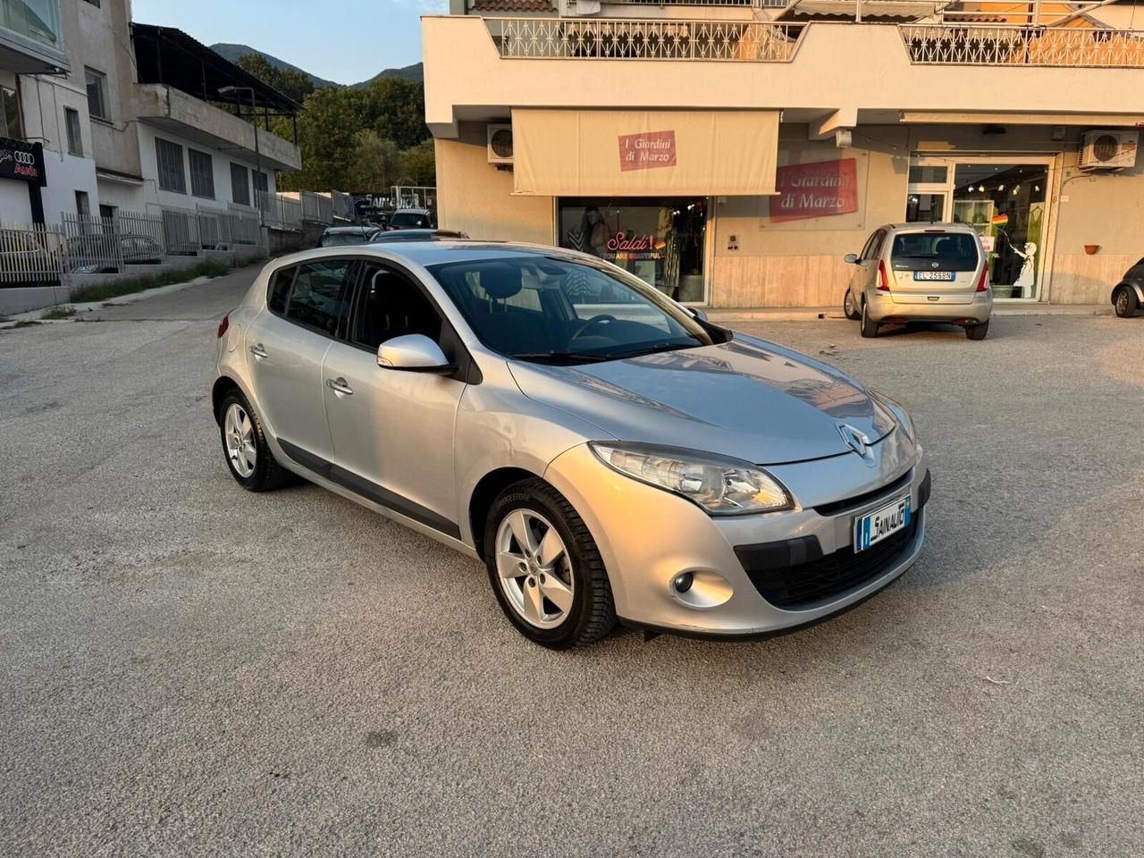 Renault Megane Mégane 1.5 dCi 110CV Luxe Garanzia