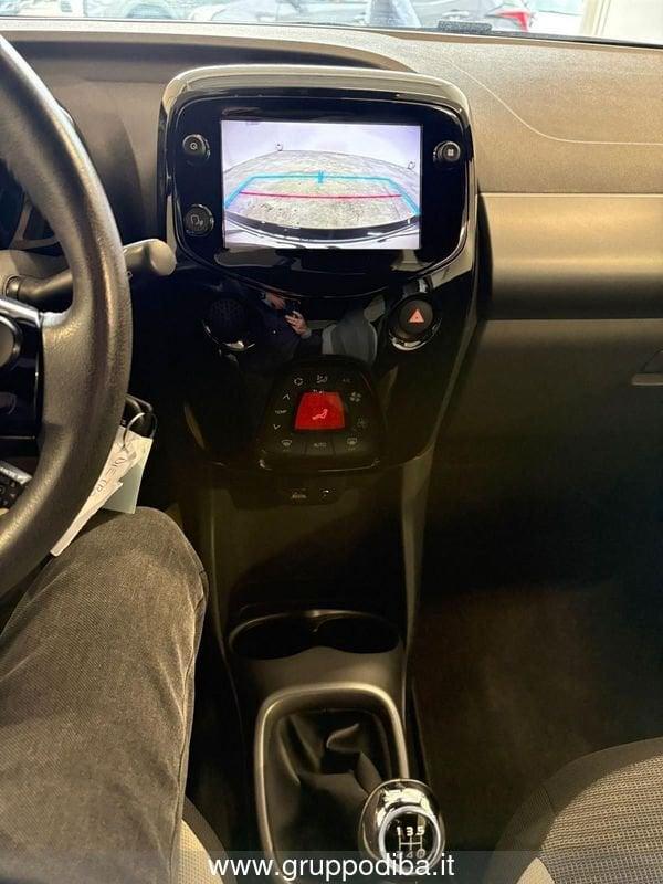 Toyota Aygo II 2018 5p 5p 1.0 x-clusiv 72cv