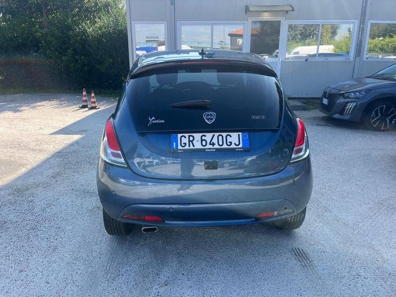 Lancia Ypsilon Ypsilon 1.0 FireFly 5 porte S&S Hybrid Gold Plus