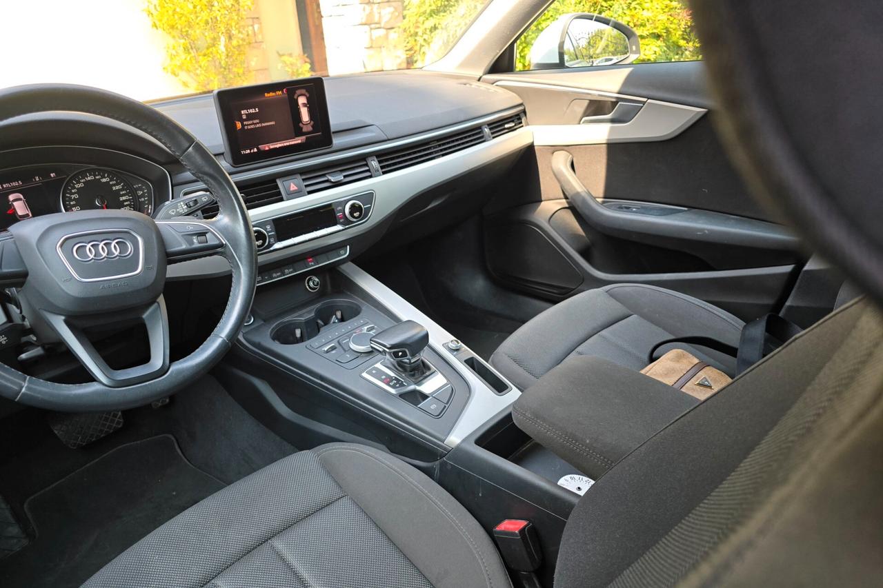 Audi A4 Avant 35 TDI S tronic Business Sport
